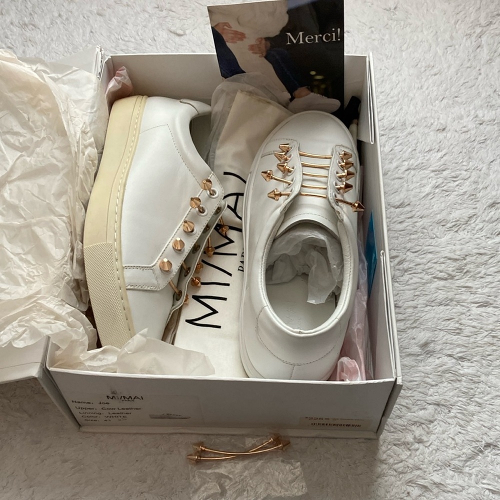 MI/MAI White Leather Sneakers